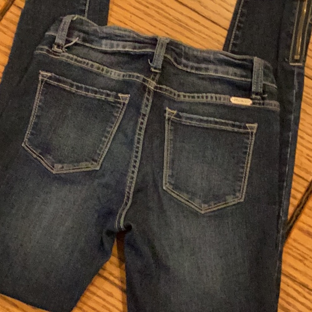 KanCan 3/25 zip bottom jeggings, super cute